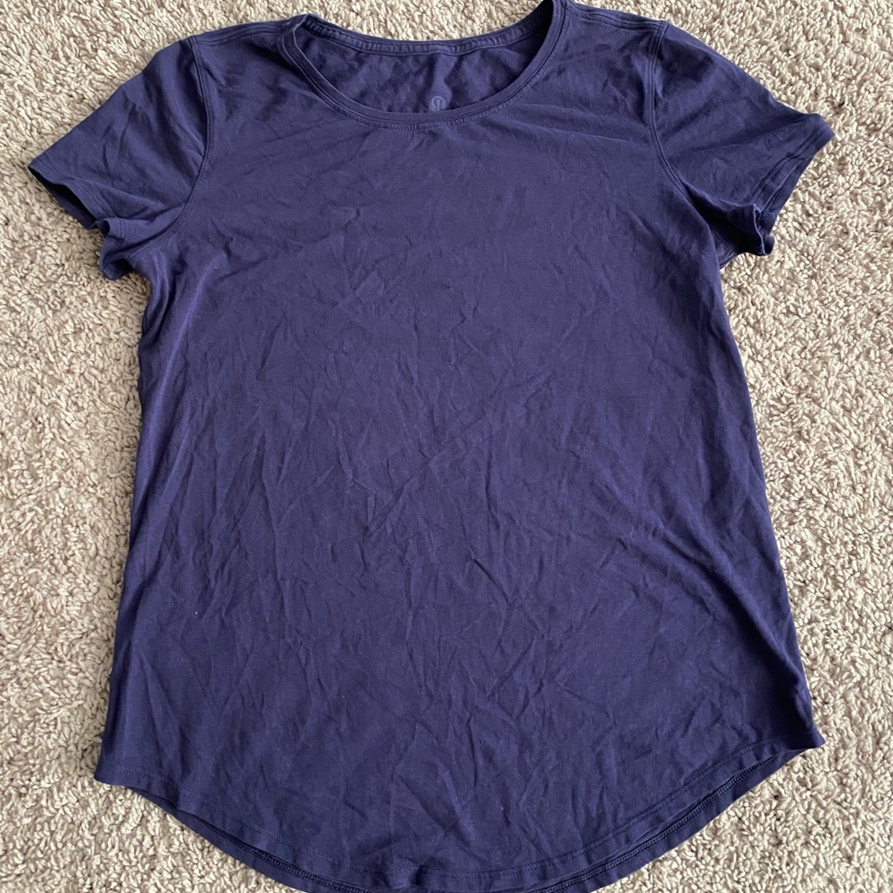 Lululemon Tee